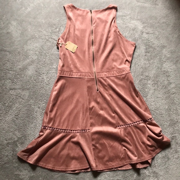 Taylor & Sage Light Pink Faux Suede Dress NWT - Picture 4 of 7